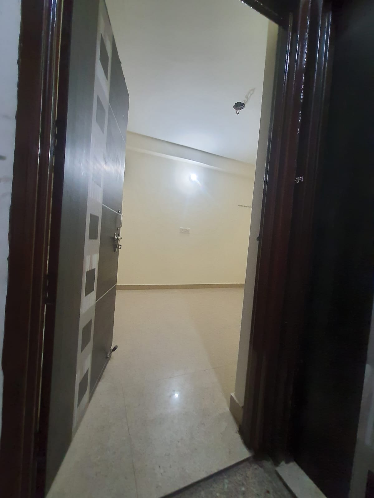 Affordable room for rent in Deoli South Delhi entry view