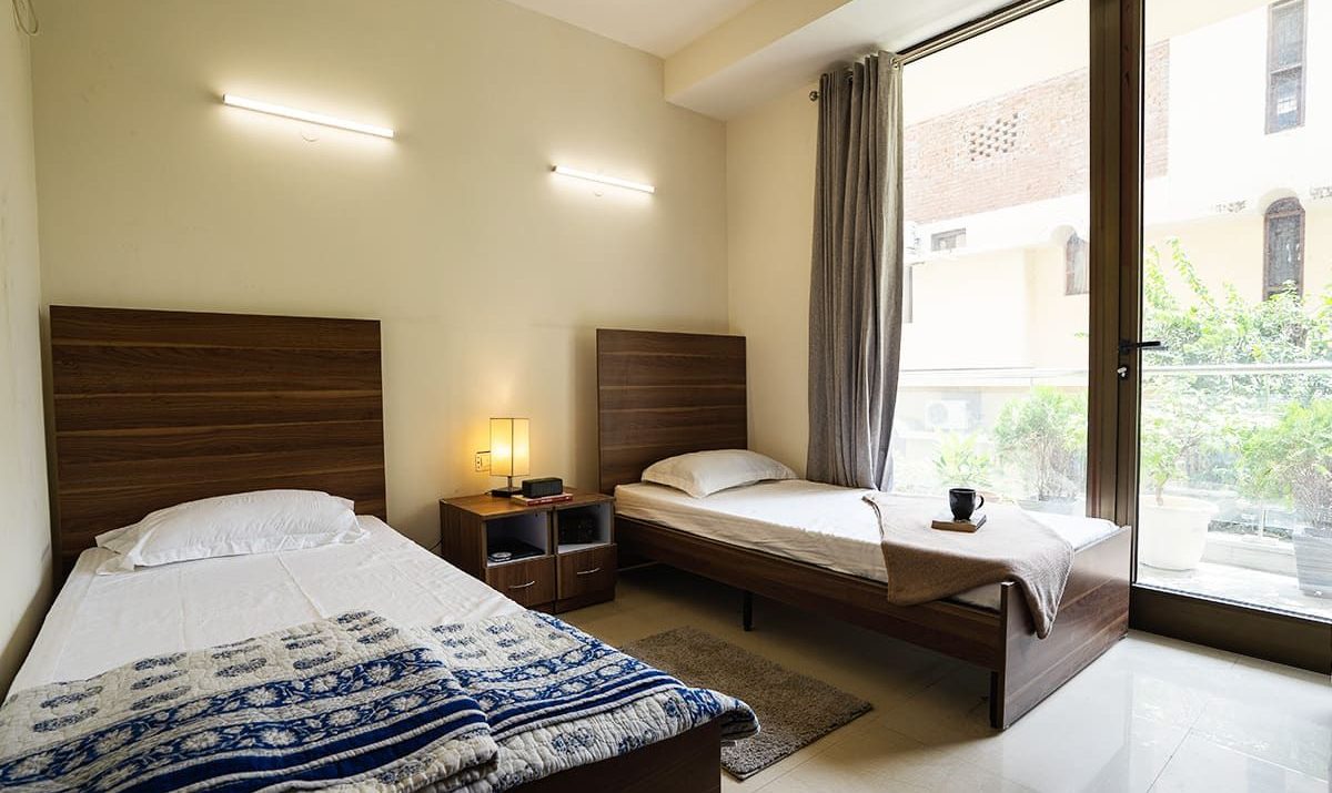 PG for Rent in West Delhi Near Metro